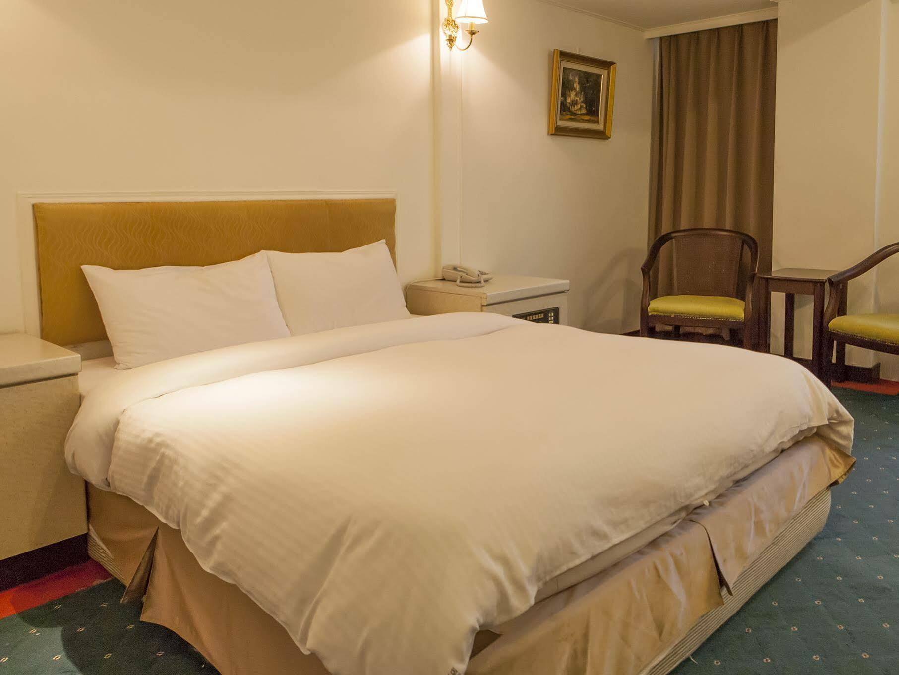 Taitung Bali Suites Hotel Exterior foto